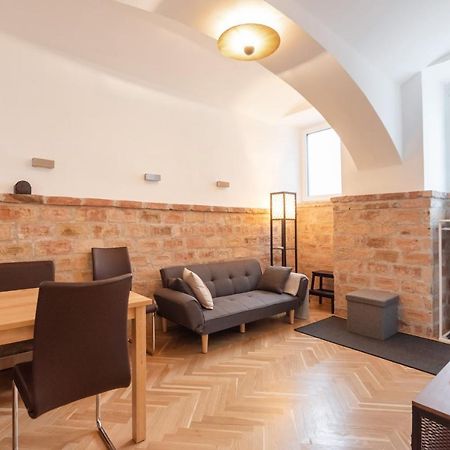 Ferienwohnung Der Fuchsbau - Neu, kuschelig und zentral im Grünen Wien Exterior foto