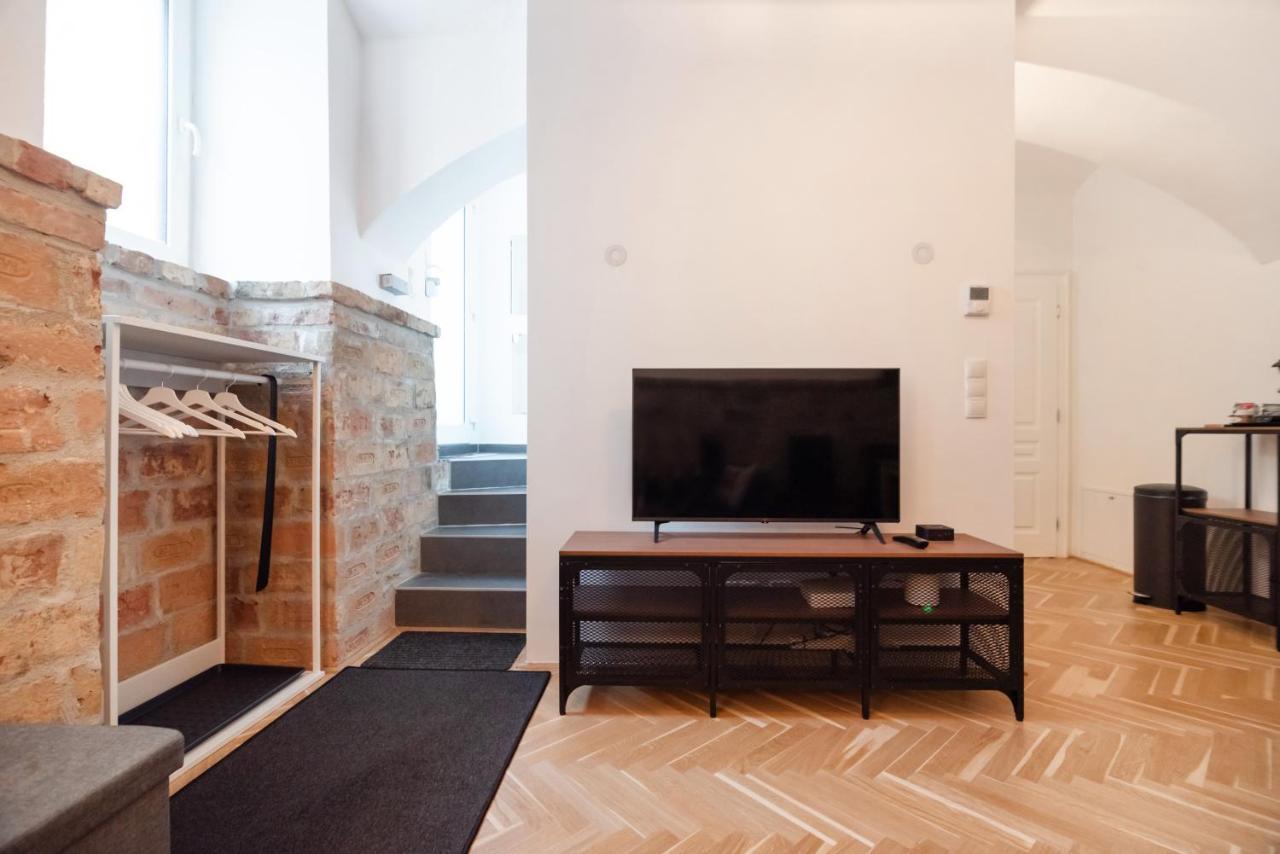 Ferienwohnung Der Fuchsbau - Neu, kuschelig und zentral im Grünen Wien Exterior foto